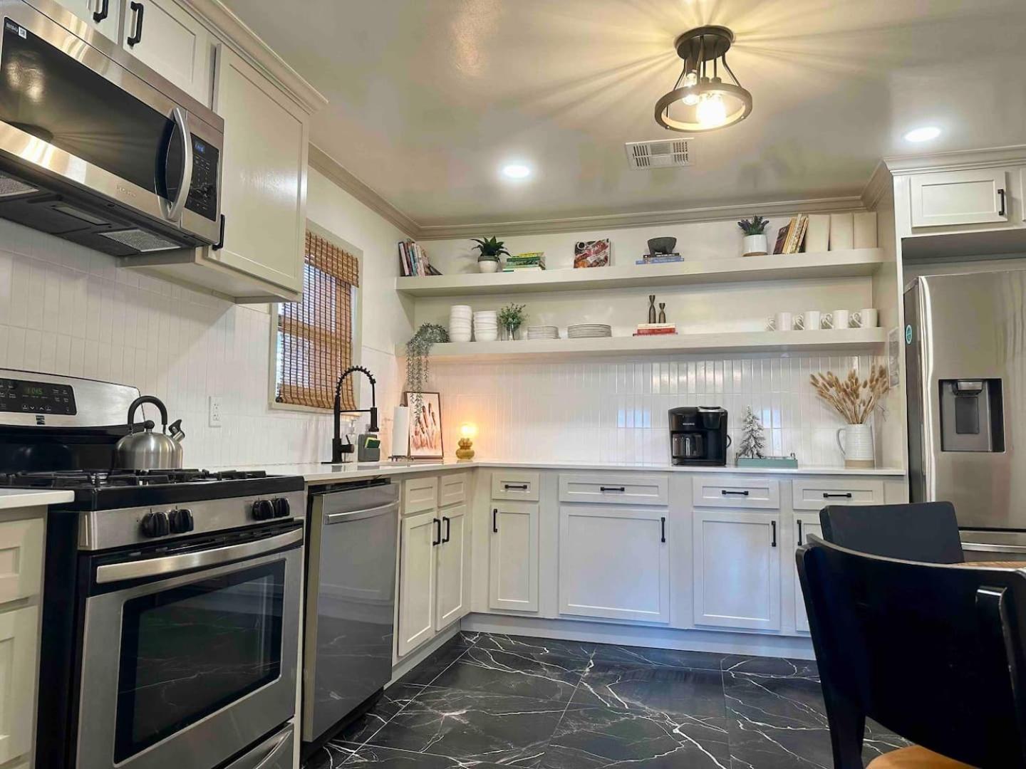 Campus Cottage Kng Bed! Walk To Uco And Downtown Edmond Esterno foto