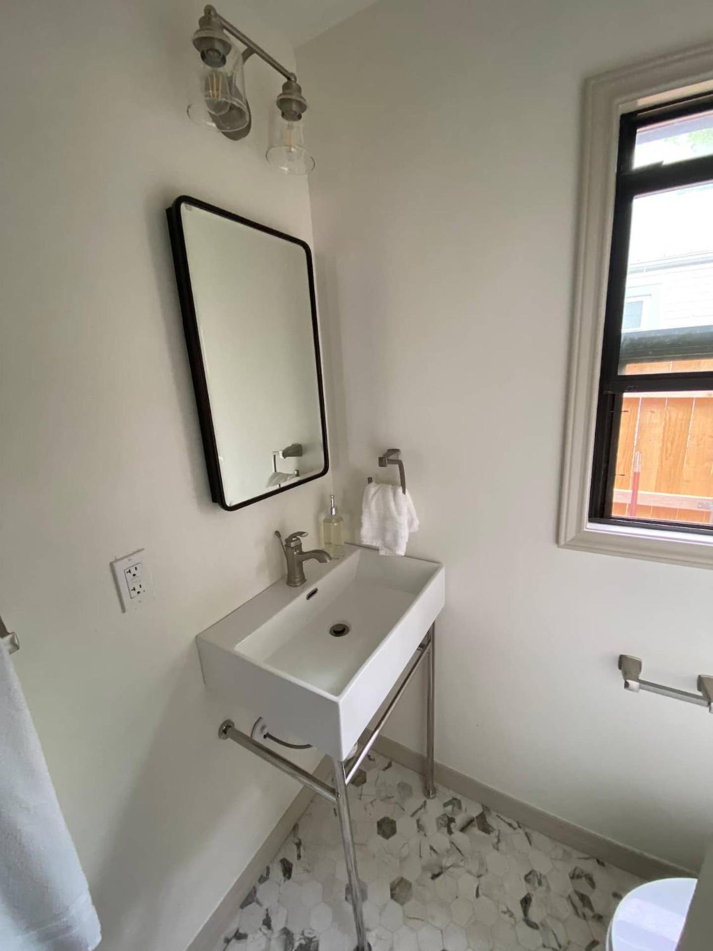 Campus Cottage Kng Bed! Walk To Uco And Downtown Edmond Esterno foto